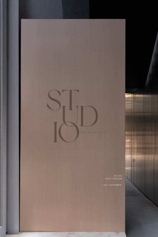 ST 001 Silver Riftwood R1