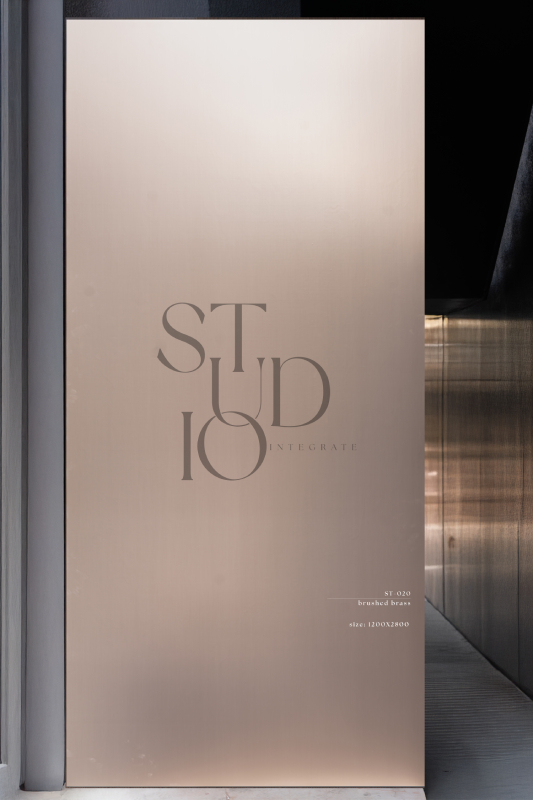 ST 020 Brushed Brass R1