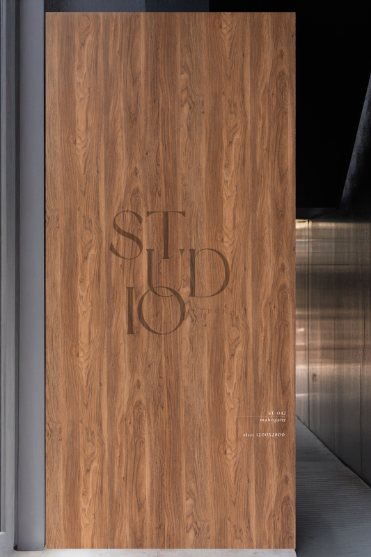 ST 042 Mahogany R1